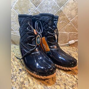 Black sporto quilted duck boots